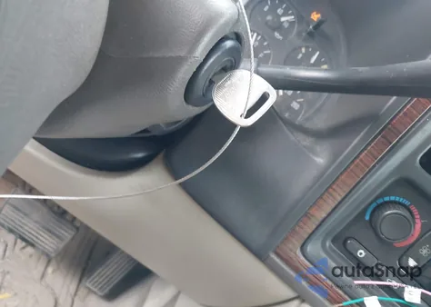 2004 Cadillac Escalade Standard z USA, uszkodzony, nr VIN 1GYEK63N74R290761